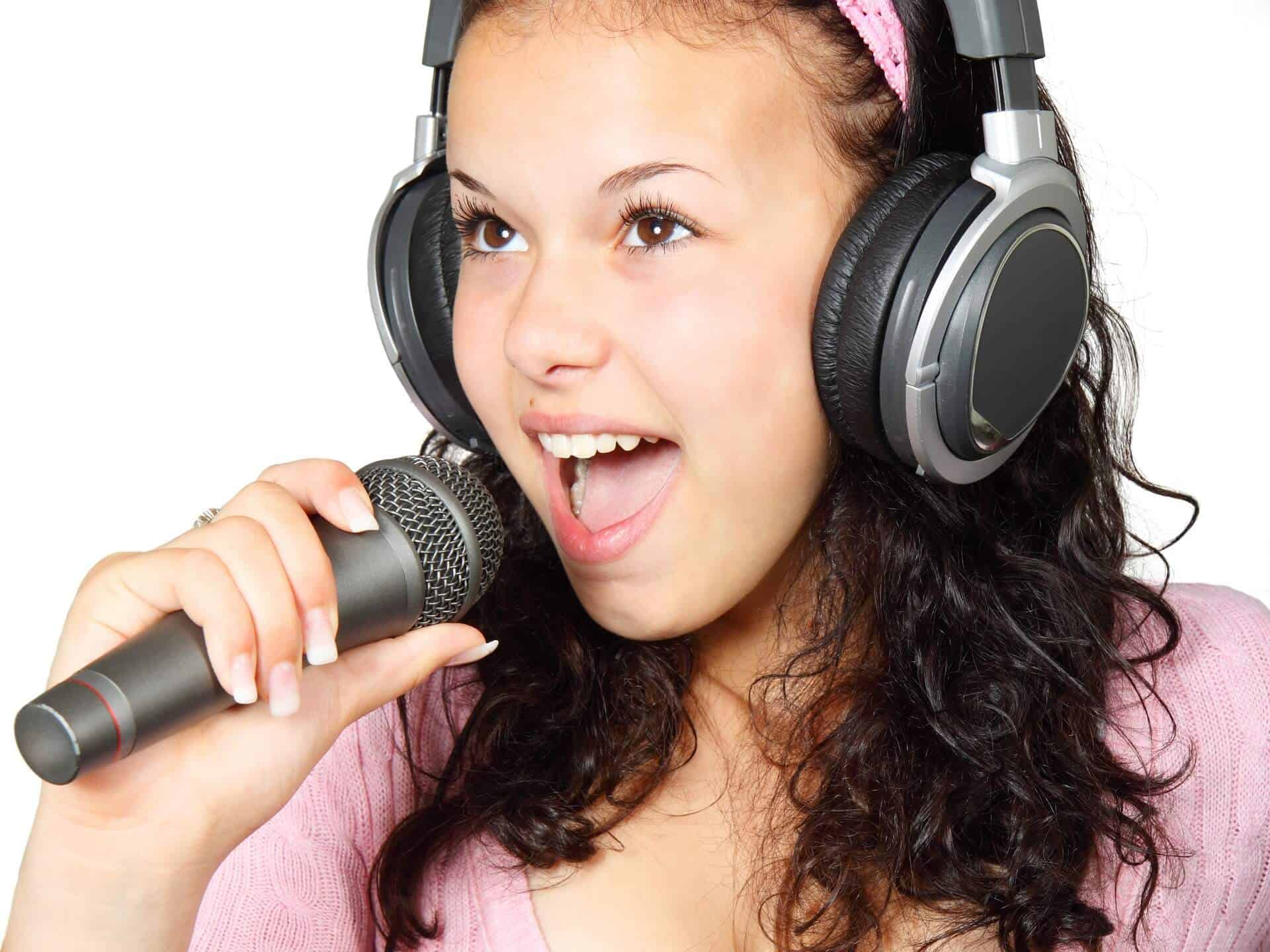 aula de canto internet